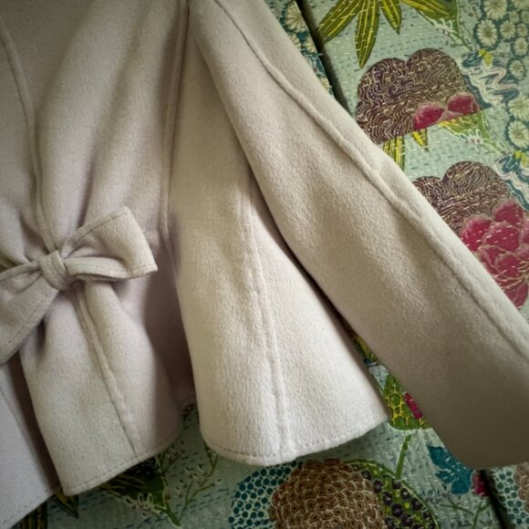 Valentino jacket with sweet bow in the back - sz 6 - Picture 12 of 16